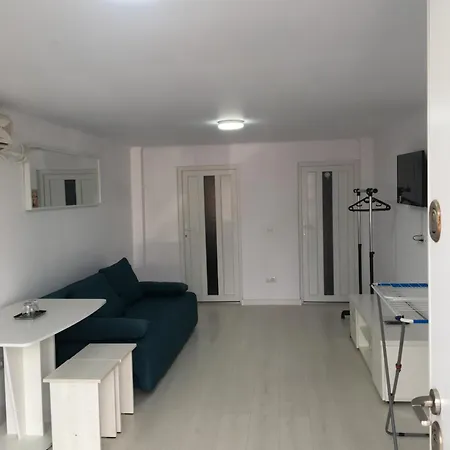 White-house * Năvodari